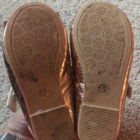 Shoes size 5 - Picture 3 of 5